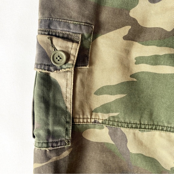 Abercrombie and Fitch army green camouflage cropped cargo pants - Picture 10 of 11